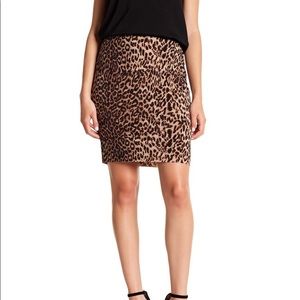 Vince Camuto Leopard Print Stretchy Skirt